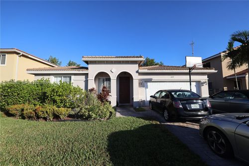 1413 Nw 206th St, Miami Gardens, FL, 33169-2466 | Card Image