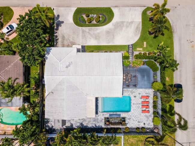 2750 Ne 45 Th St, House other with 3 bedrooms, 2 bathrooms and null parking in Lighthouse Point FL | Image 20