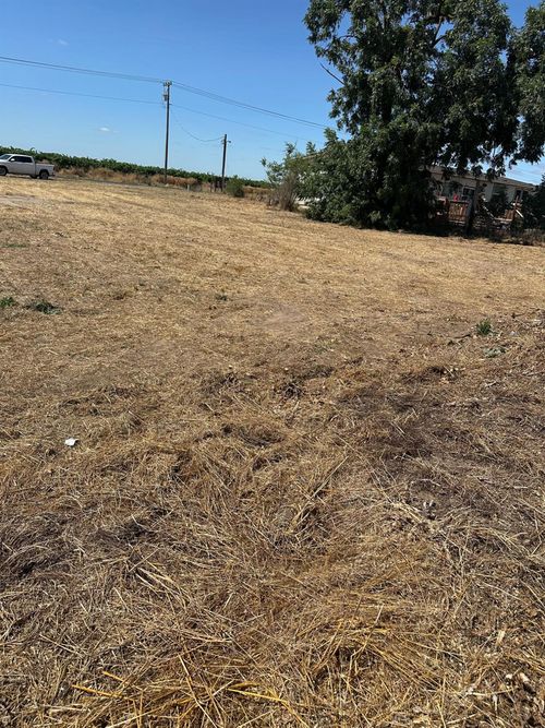 13933 E Kettleman Ln, Lodi, CA, 95240 | Card Image