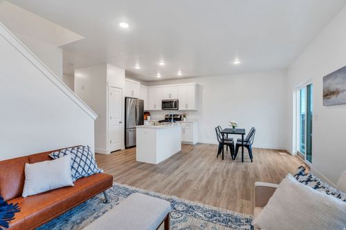 1163 E 920 N, Spanish Fork, UT, 84660-1394 | Card Image