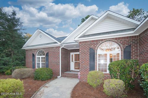 5 Maidstone Ct, Pinehurst, NC, 28374-8758 | Card Image