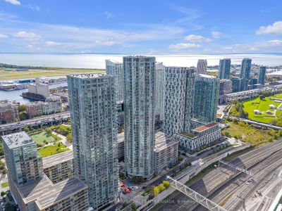 PH10 - 21 Iceboat Terr, Condo with 3 bedrooms, 4 bathrooms and 2 parking in Toronto ON | Image 1