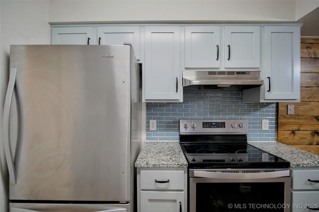 E - 6370 S 80 Th East Ave, Condo with 2 bedrooms, 3 bathrooms and null parking in Tulsa OK | Image 12
