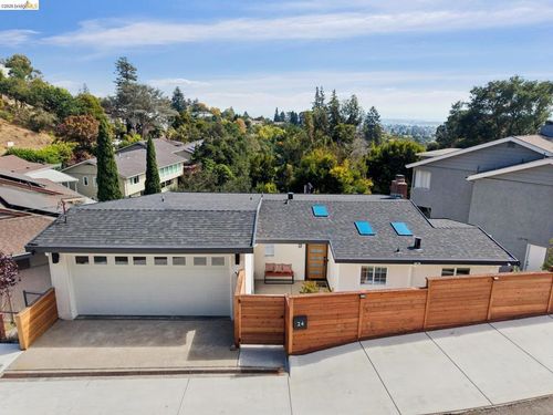 24 Somerset Rd, Piedmont, CA, 94611-3306 | Card Image