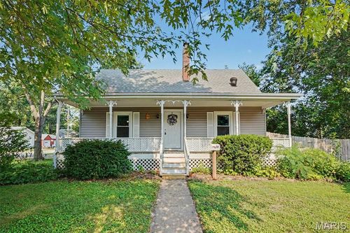 501 Steinhagen Rd, Warrenton, MO, 63383-1617 | Card Image