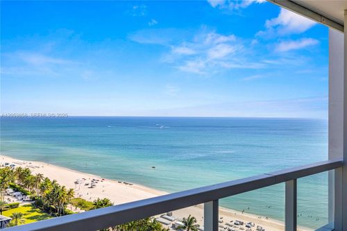 1707-4391 Collins Avenue, Miami Beach, FL, 33140 | Card Image