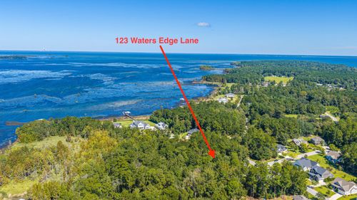 123 Waters Edge Ln, Moncks Corner, SC, 29461-4145 | Card Image