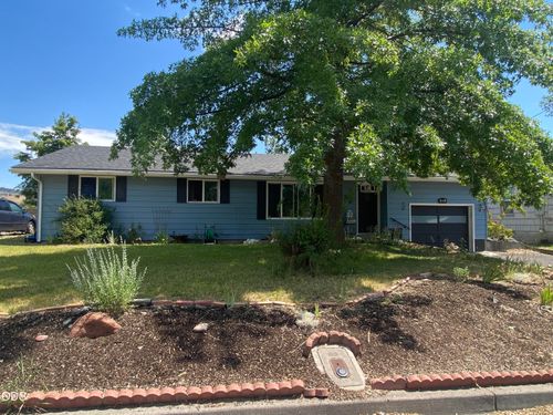 1855 Lakeview Ave, Klamath Falls, OR, 97601-2020 | Card Image