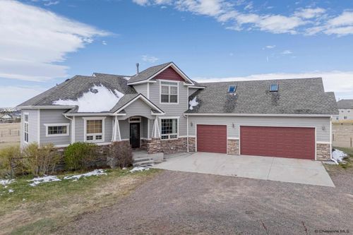 6701 Telluride Dr, Cheyenne, WY, 82009-8969 | Card Image