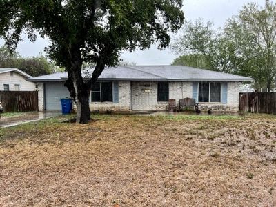 1907 S Tyler Street, House other with 3 bedrooms, 1 bathrooms and 2 parking in Beeville TX | Image 1