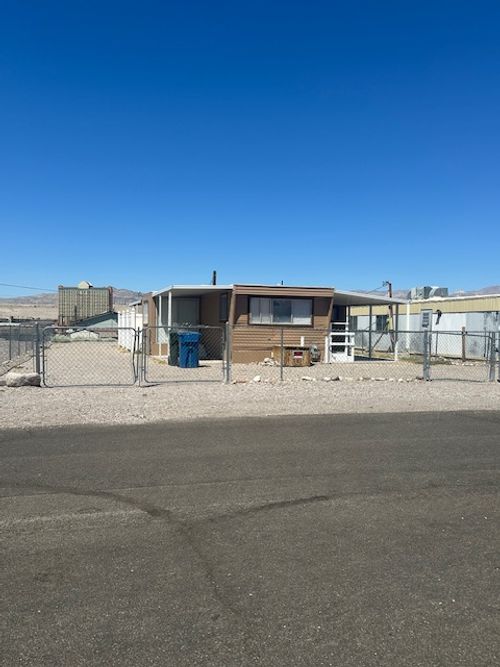 189 Tedford Ave, Bullhead City, AZ, 86429-5316 | Card Image