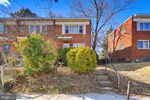 5818 33rd Pl, HYATTSVILLE, MD, 20782-3145 | Card Image