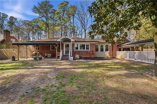 824 E Sparrow Road, Virginia Beach, VA, 23464 | Card Image