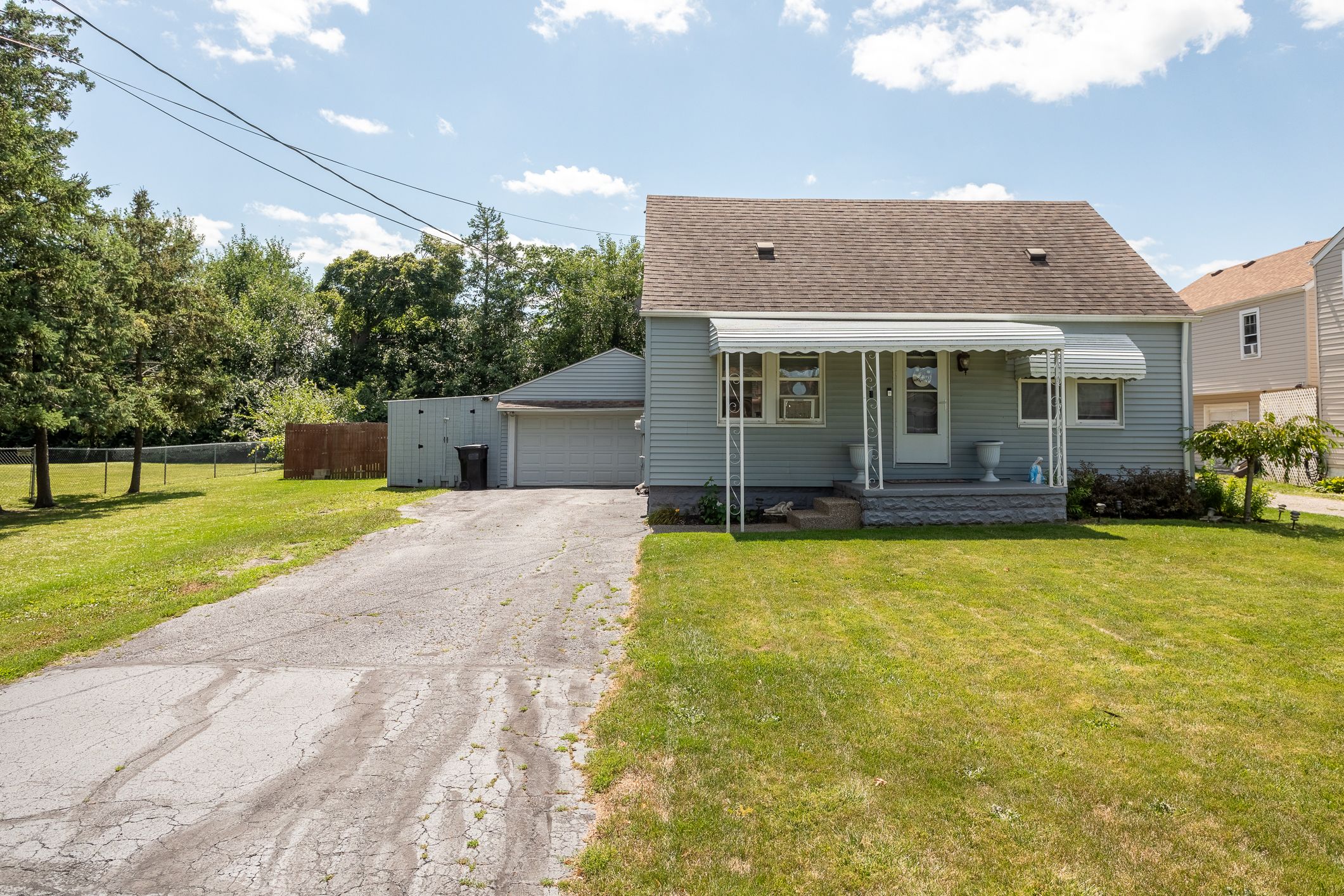 Dallas St, Monroe, MI 48161