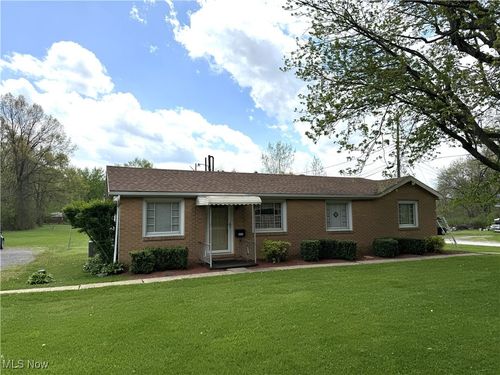 16585 Milton Ave, Lake Milton, OH, 44429-9796 | Card Image