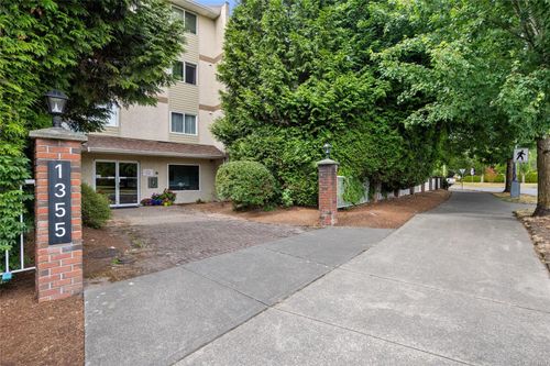 103-1355 Cumberland Rd, Courtenay, BC, V9N2G1 | Card Image