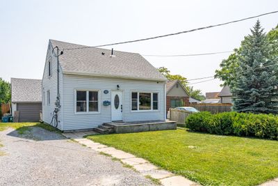 52 Bloomfield Ave, House other with 3 bedrooms, 2 bathrooms and 4 parking in Saint Catharines ON | Image 2