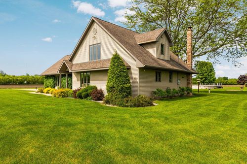 5030 S Isabella Rd, Mount Pleasant, MI, 48858-8174 | Card Image