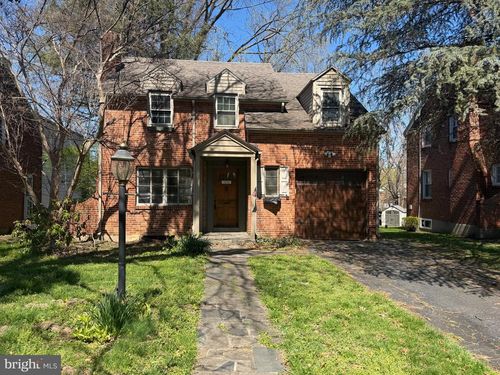 3828 Brisban St, HARRISBURG, PA, 17111-2225 | Card Image