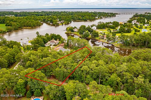 398 Smith Creek Rd, Oriental, NC, 28571 | Card Image