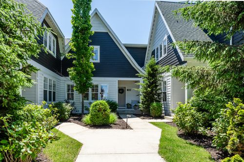 948 Whitwam Dr, Saint Joseph, MI, 49085-1551 | Card Image