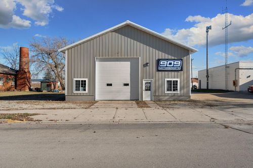 213 Broadway Avenue N, New Richland, MN, 56072 | Card Image