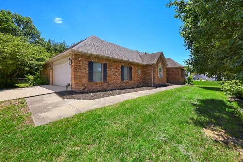 164 Central Park Ave, Berea, KY, 40403-1075 | Card Image