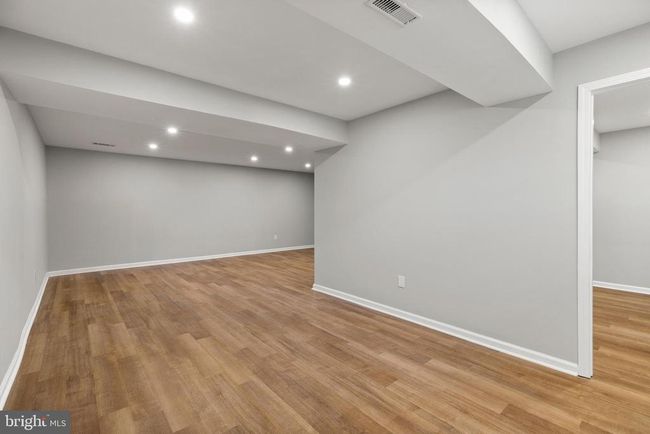 7517 Todd Pl, House other with 5 bedrooms, 3 bathrooms and null parking in MANASSAS VA | Image 35