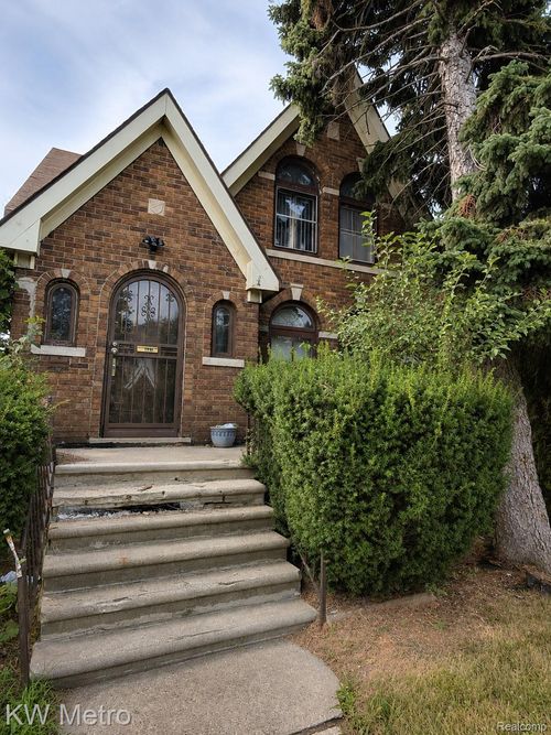 11478 Kenmoor Street, Detroit, MI, 48205 | Card Image