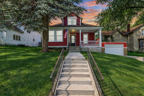 110 Franklin Ave, Owatonna, MN, 55060-2822 | Card Image