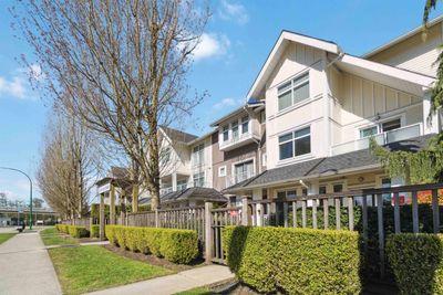 8 - 6965 Hastings St, Condo with 1 bedrooms, 1 bathrooms and 1 parking in Burnaby BC | Image 1