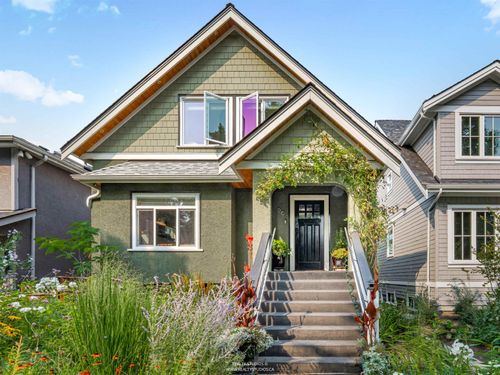 661 W 20th Ave, Vancouver, BC, V5Z1X9 | Card Image