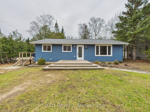 568 Mcnabb St, Southampton, ON, N0H2L0 | Card Image