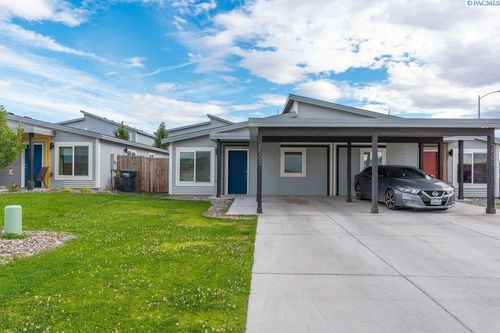 2502 Blaine St, Pasco, WA, 99301-7068 | Card Image