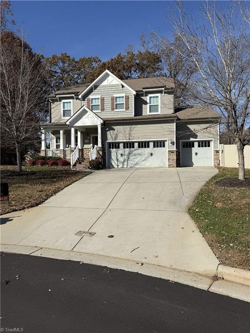 2806 Splitbrooke Dr, High Point, NC, 27265-7982 | Card Image