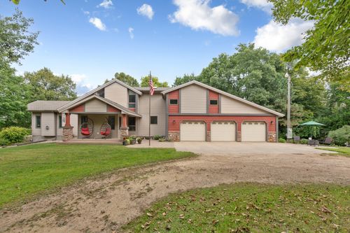 22101 County Road 13, New Ulm, MN, 56073-5008 | Card Image