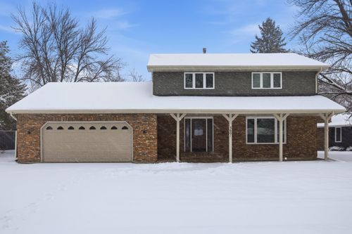 3601 Evergreen Rd N, Fargo, ND, 58102-1220 | Card Image