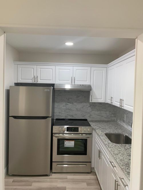 204 Canterbury I, West Palm Beach, FL, 33417-6852 | Card Image