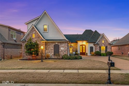 918 Royal Cir, Bossier City, LA, 71111-2551 | Card Image