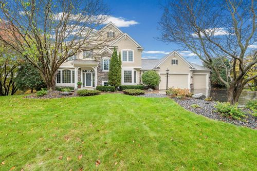 3749 Fairway Dr, Woodbury, MN, 55125-5019 | Card Image