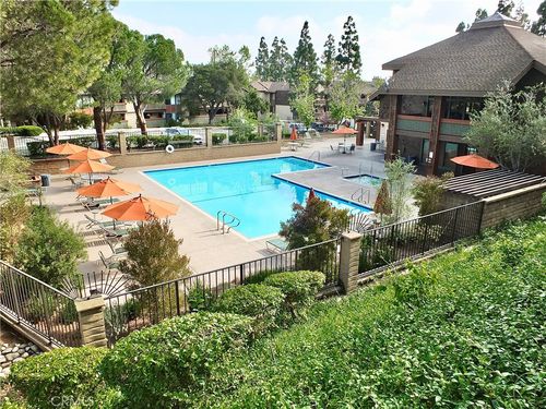 102-2510 E Willow St, Signal Hill, CA, 90755 | Card Image