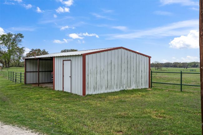 891 County Road 223, House other with 3 bedrooms, 3 bathrooms and null parking in Collinsville TX | Image 36