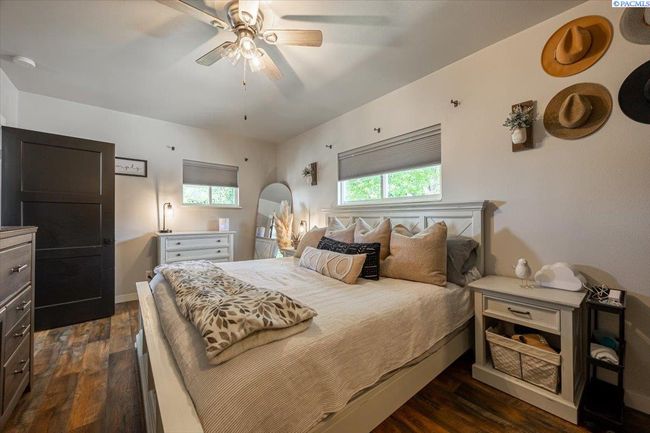 805 Babs Ave, Home with 4 bedrooms, 2 bathrooms and null parking in Benton City WA | Image 11