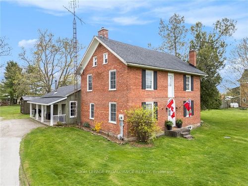 1501 County Road 2 Rd, Front of Yonge, ON, K0E1R0 | Card Image