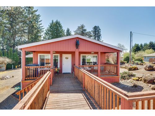 21290 S Beavercreek Rd, Oregon City, OR, 97045-7502 | Card Image