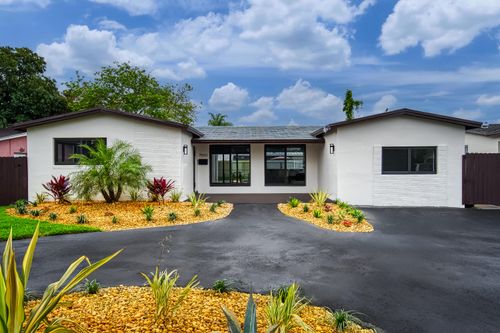 7550 Grandview Blvd, Miramar, FL, 33023-6553 | Card Image