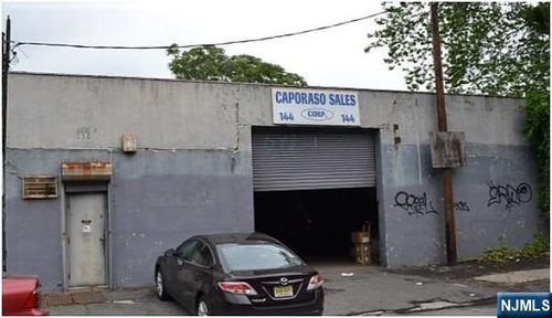 146 Emmet St, Newark, NJ, 07114-2716 | Card Image