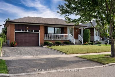 11 Renova Dr, House other with 4 bedrooms, 3 bathrooms and 3 parking in Etobicoke ON | Image 1