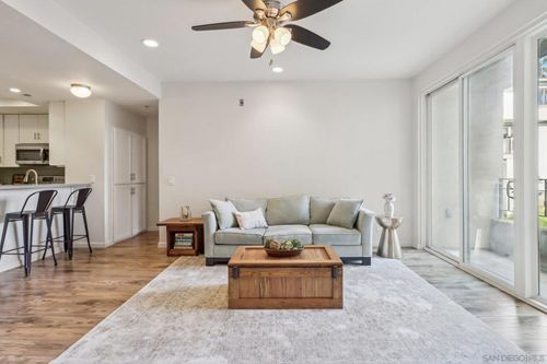 unit-308-2445 Brant St, San Diego, CA, 92101-1364 | Card Image