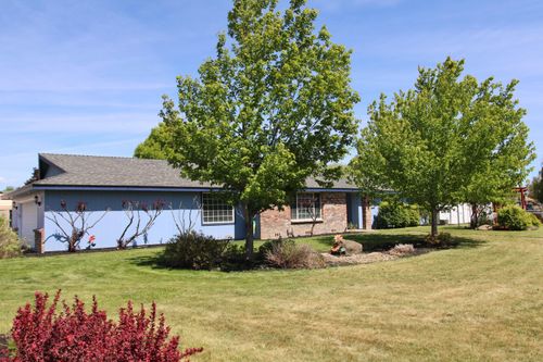 6301 Harlan Drive, Klamath Falls, OR, 97603 | Card Image